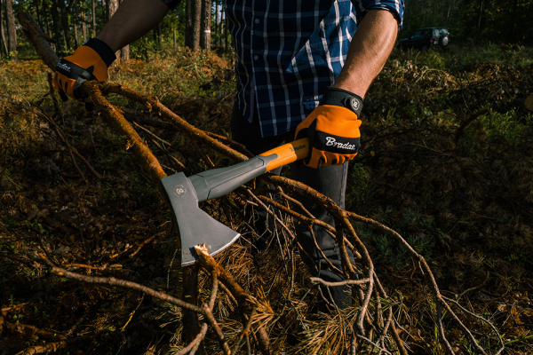 Universal Fiberglass Axe 600g