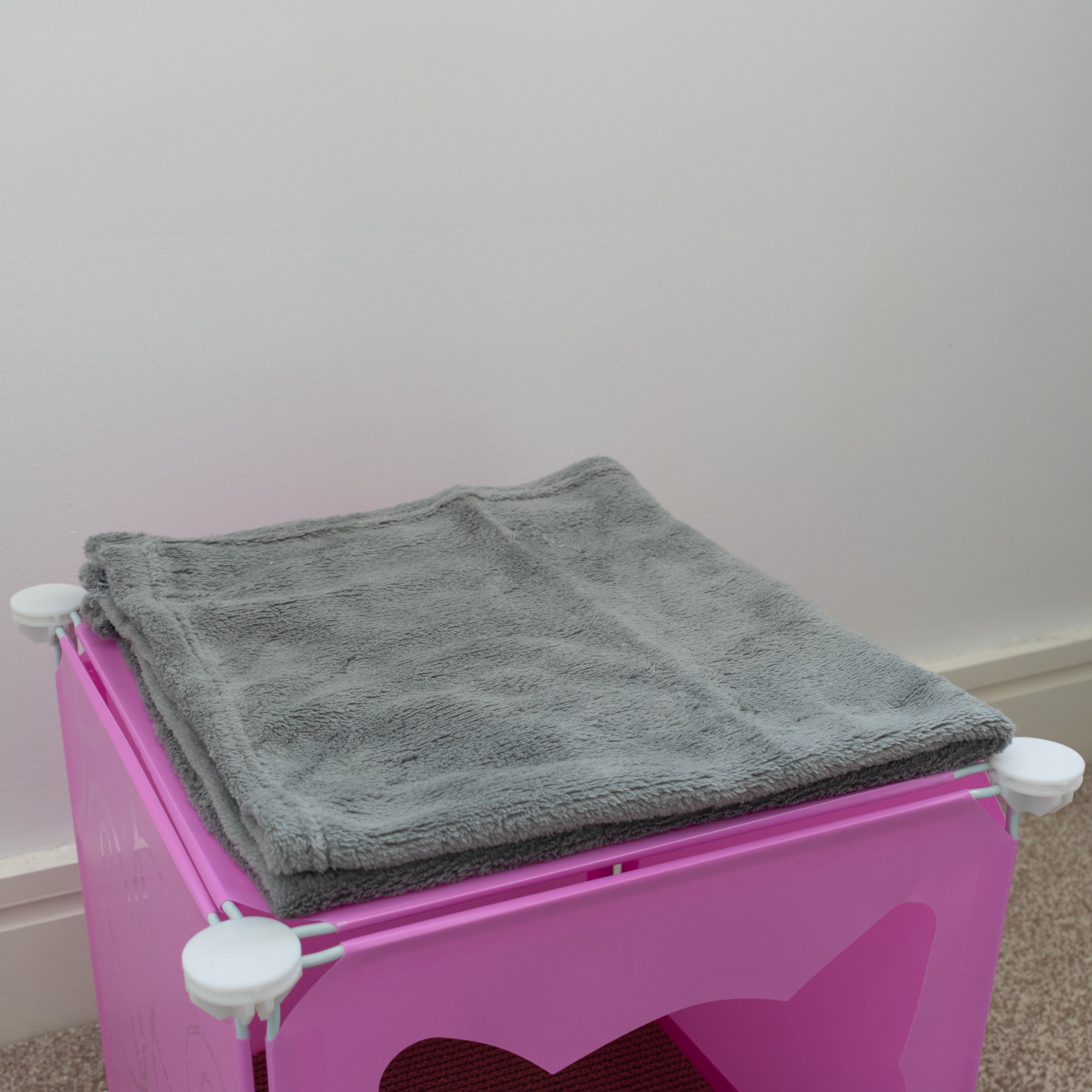 Kitty Cubby Cat Cube Play House MINI