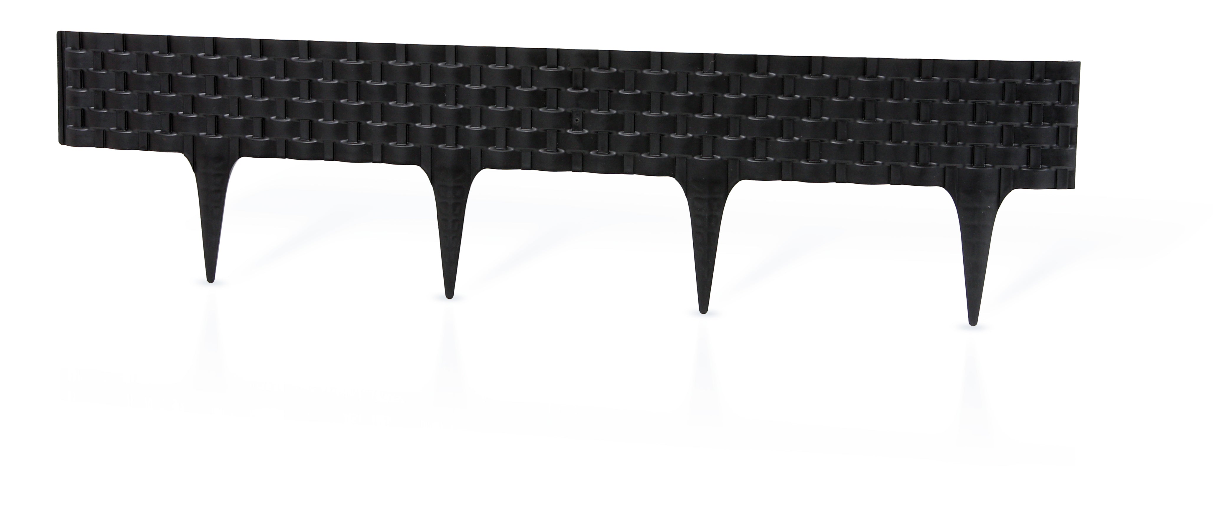 Lawn Edging, Plastic Palisade Rattan Effect, 2.4m, Black